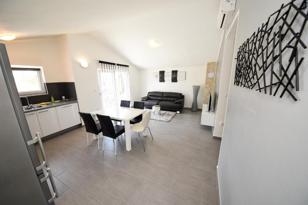 Fotografie z fotogalerie ubytování Apartments Niko v destinaci Zaton