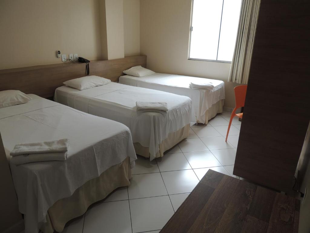 Hotel Guapindaia Praça - Tripla Stanza Standard