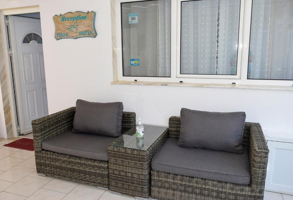 Posezení v ubytování Pella Hotel - new