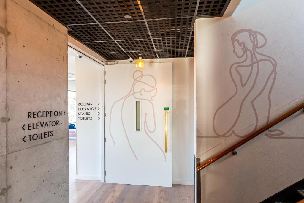 The Muse Christchurch Art Hotel - Resim 8