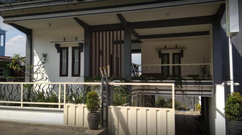 Villa Asri - Housity
