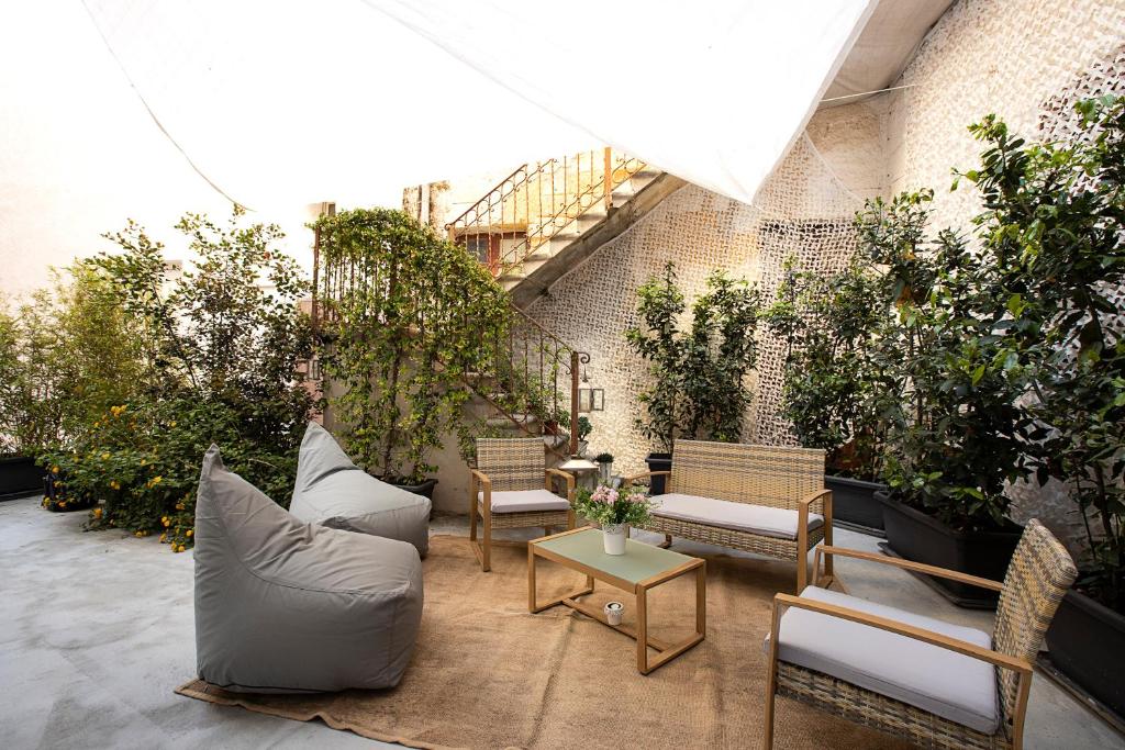 A seating area at MiniLoft25