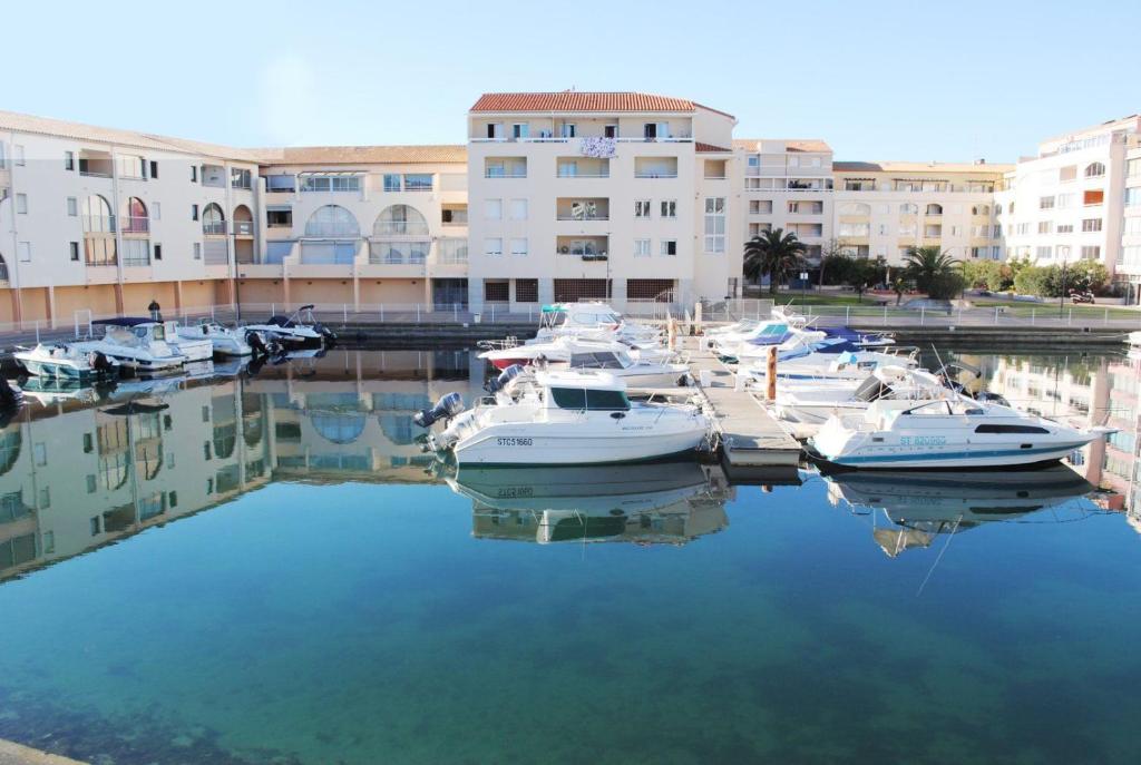 Photo de la galerie de l'établissement Appartement 4 personnes, Marina à Sète, à Sète