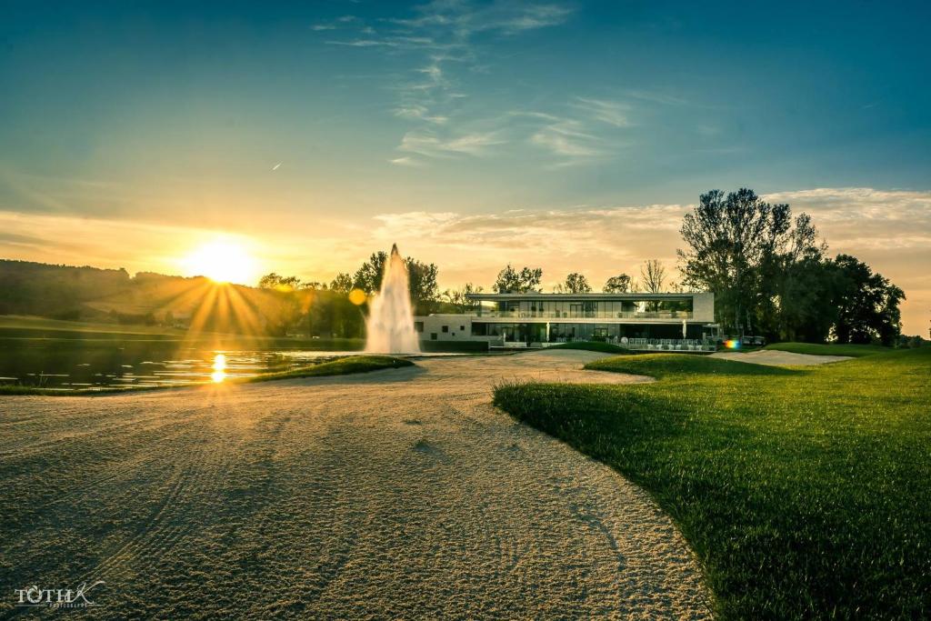 The sunrise or sunset as seen from a szállodákat or nearby