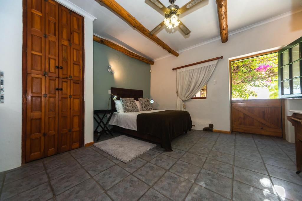 Melkboomsdrift Guest House & Conference Centre - Luxury Triple Room