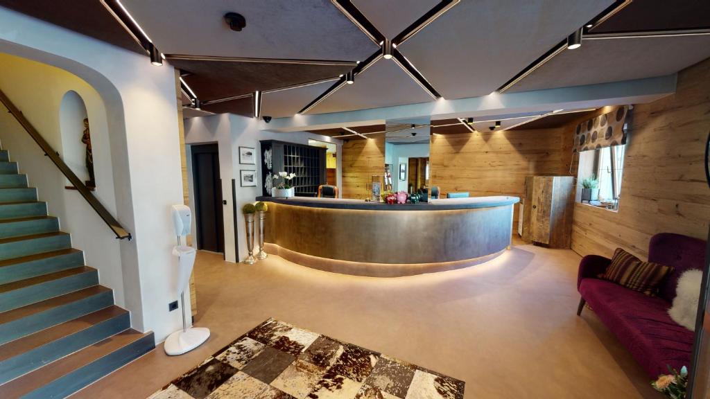 A seating area at Hotel Kendler