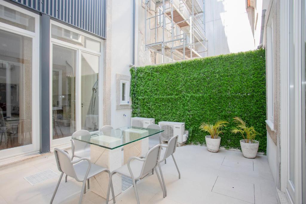 Liiiving in Porto | Central Secret Terrace