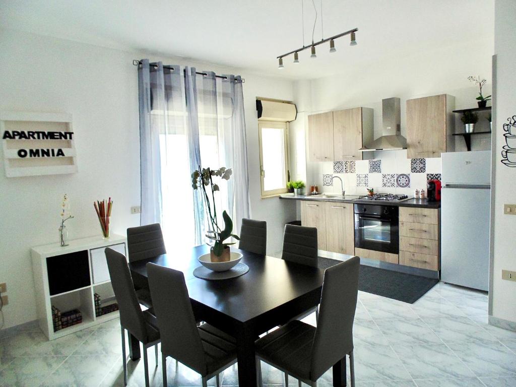 A kitchen or kitchenette at Apartment Omnia