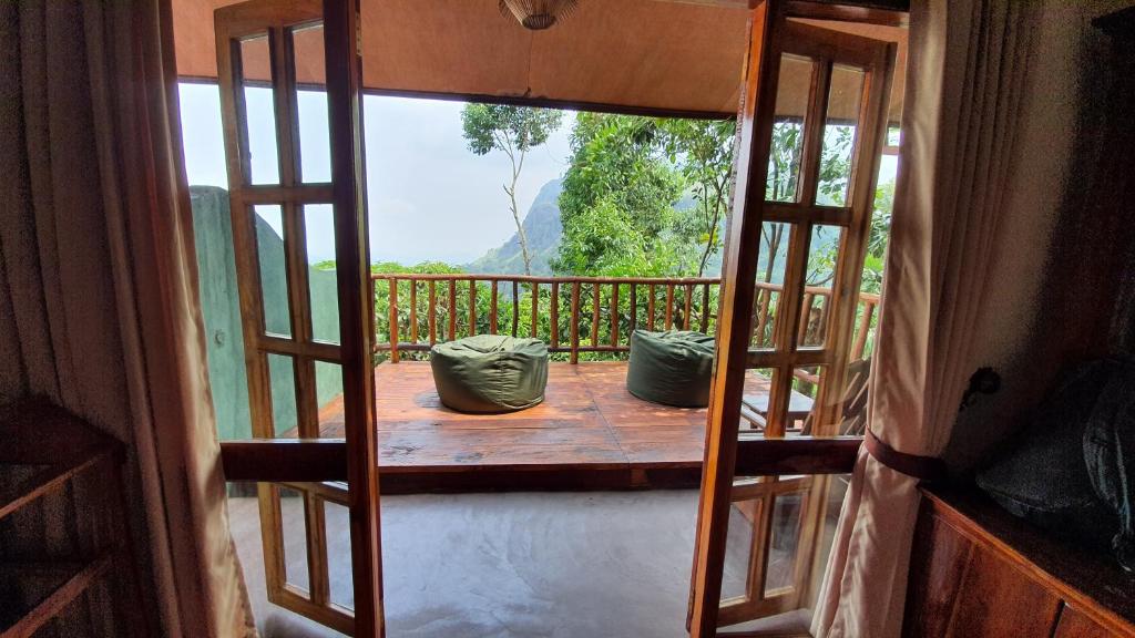 Ella Mount View Guest Inn - 5