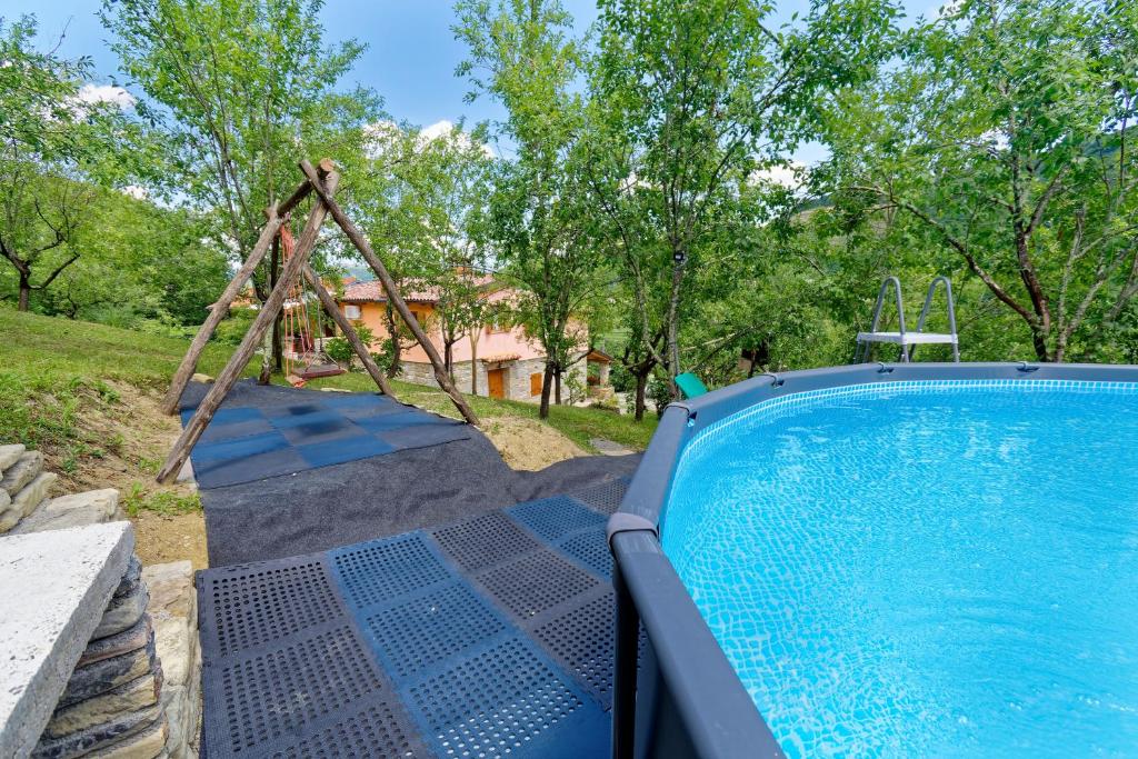Bazén v ubytovaní Casa Mira by Rent Istria alebo v jeho blízkosti