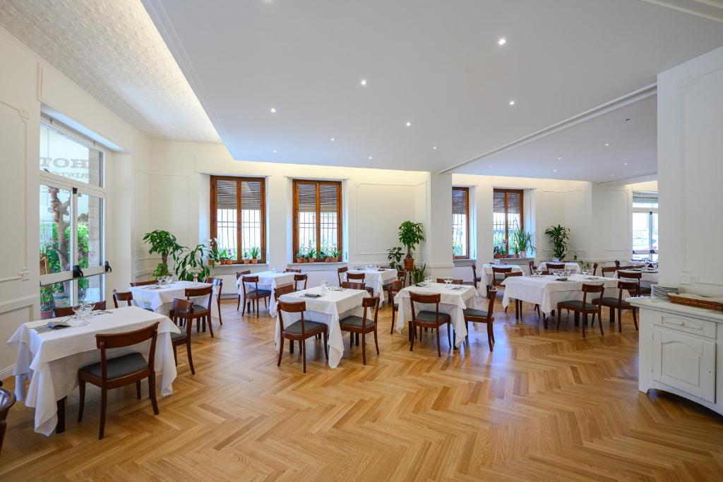 Restaurace v ubytování Hotel Moderno