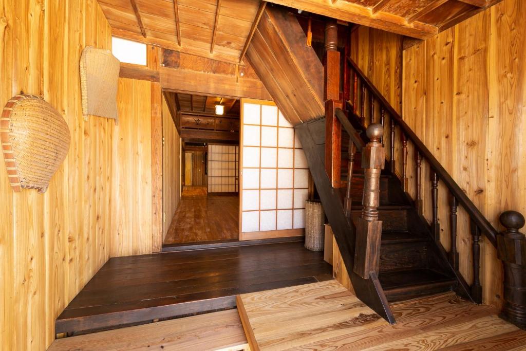 Fotografie z fotogalerie ubytování 屋久杉楼 七福 v destinaci Jakušima