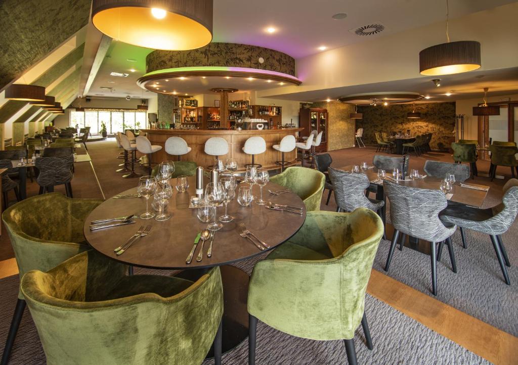 Restaurace v ubytování Harmony Hotel