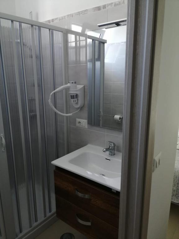 Koupelna v ubytování Hotel Tirreno Formia