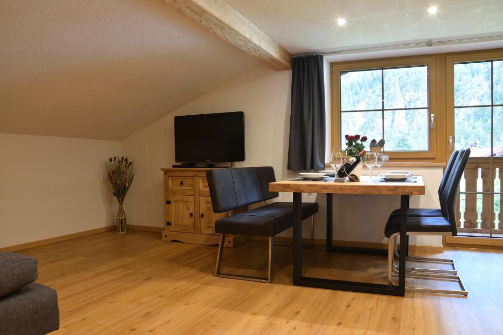 Sjónvarps- og/eða afþreyingartæki á Ferienwohnung Sherin