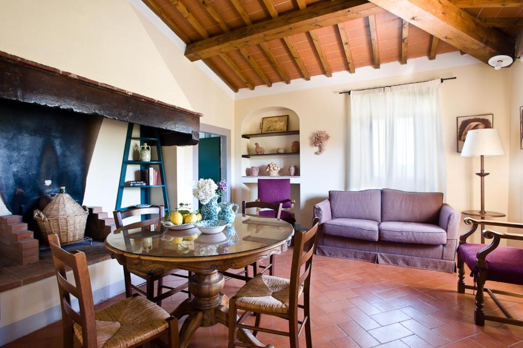 Posedenie v ubytovaní Casavilla Rentals by Torre a Cona