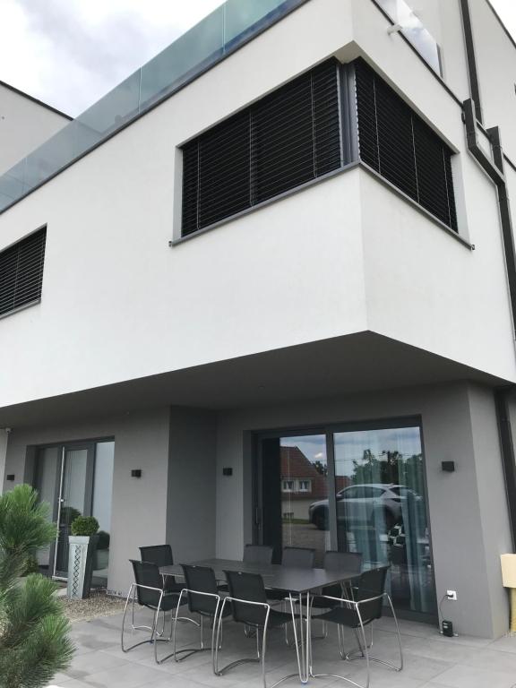 TheGuthPlace – photo 2