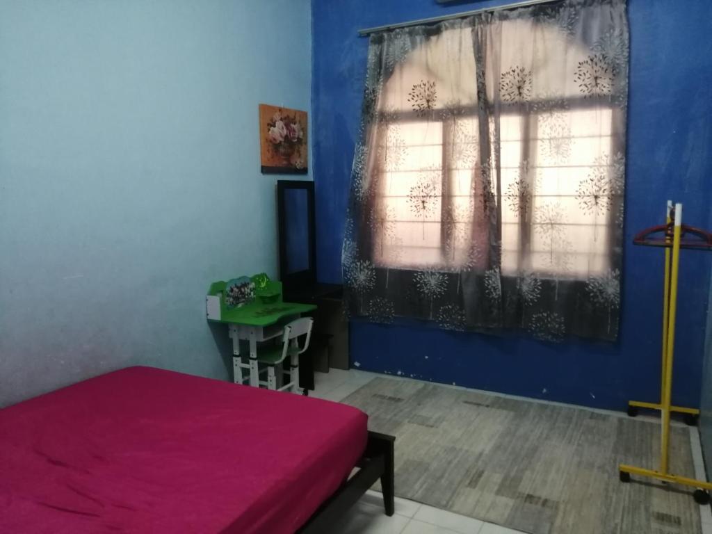 スンガイ・ブサールにあるHomestay sg besar, Taman Penggawaのギャラリーの写真