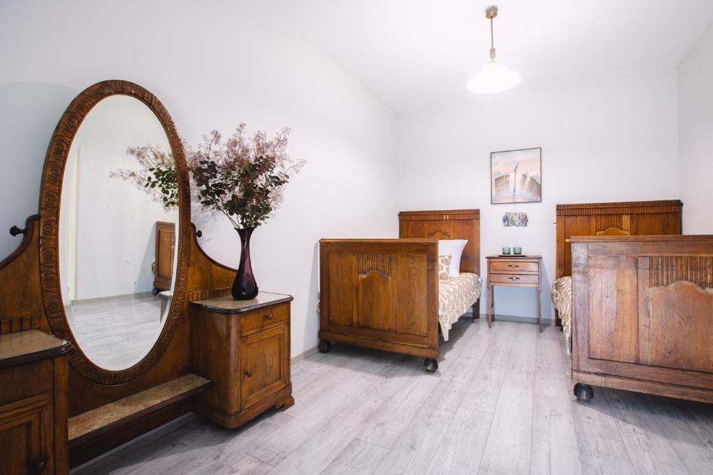 Dwór Podstolice - House of Rosenthal - Family Two-Bedroom Suite
