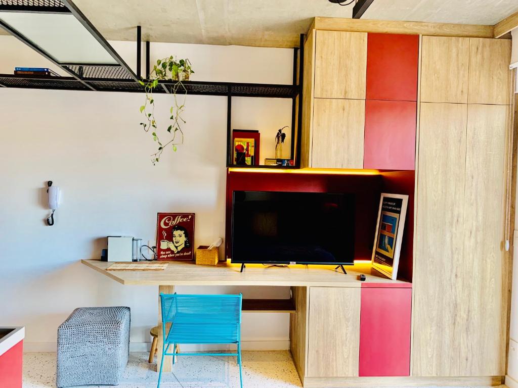  STUDIO LUXO LARGO DO AROUCHE BK30 CD1012