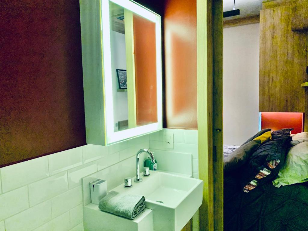 STUDIO LUXO LARGO DO AROUCHE BK30 CD1012