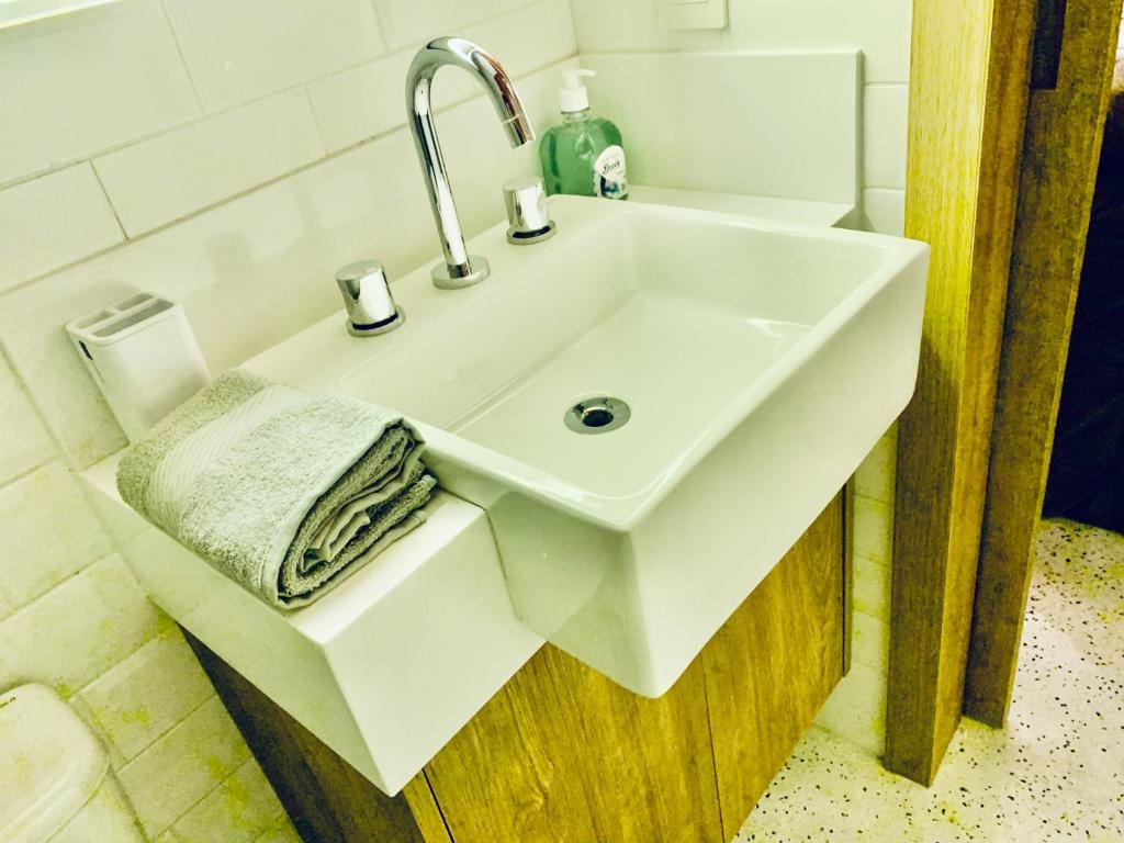  STUDIO LUXO LARGO DO AROUCHE BK30 CD1012