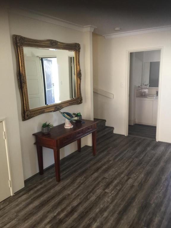 Long Beach Retreat Townhouse - Appartement Met Uitzicht Op Zee
