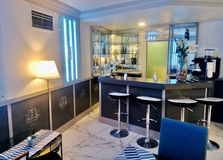 Hotel Excelsior - Resim 8