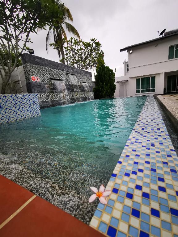 Secret Garden Warni Villa (MUAR) - 豪华双人房间与阳台