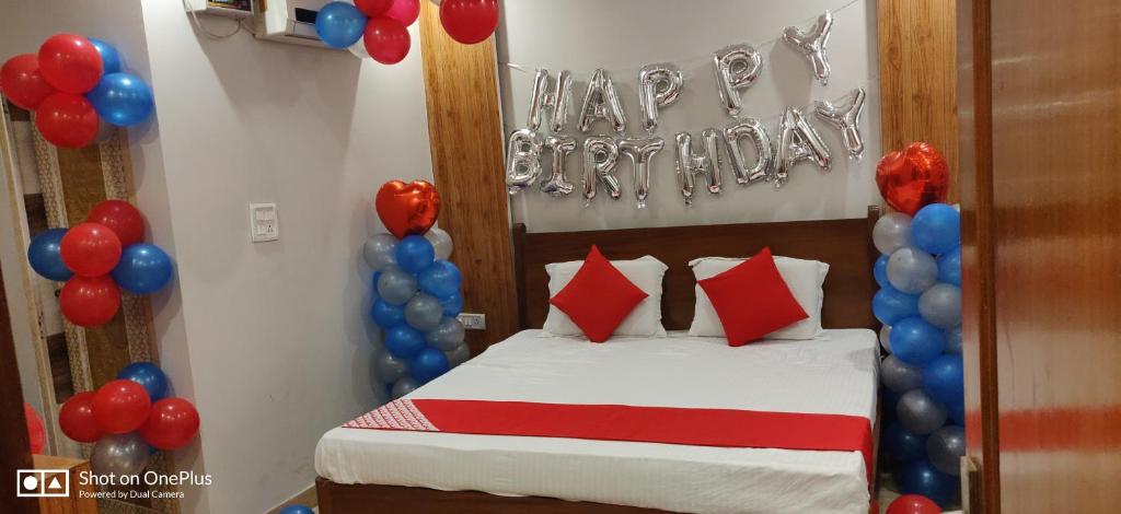 Postel nebo postele na pokoji v ubytování Sagar Niwas