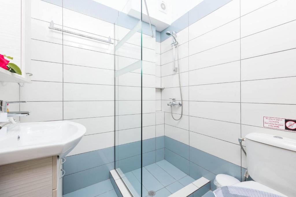 Stratos Deluxe Apartments - 10