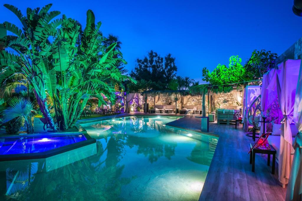Oasis Hotel - Adults Only