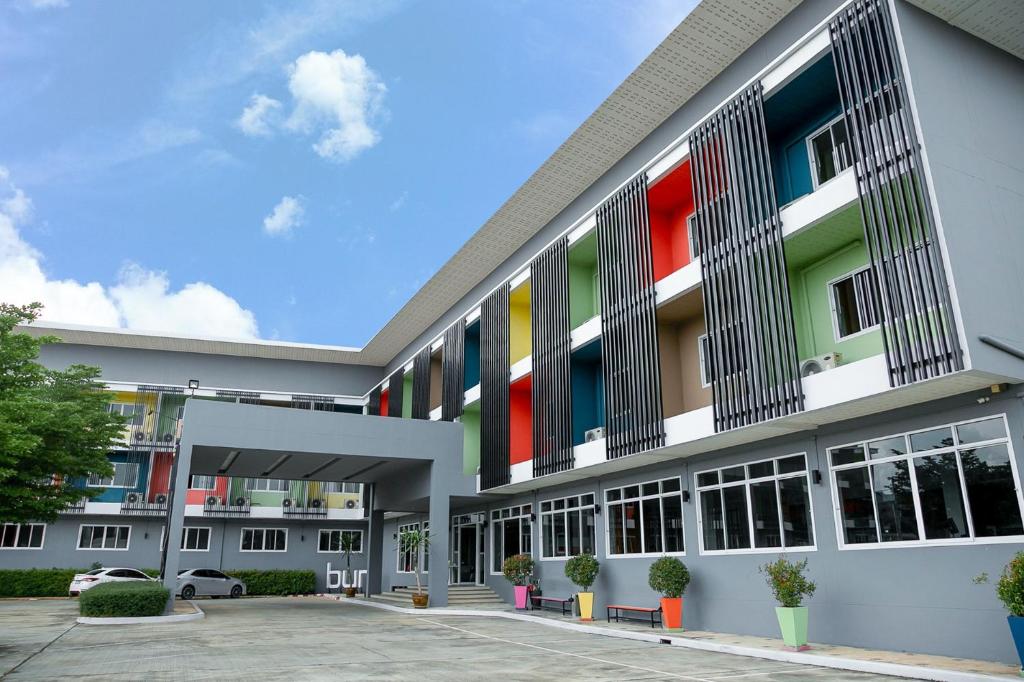 Fotografie z fotogalerie ubytování Bun Hotel v destinaci Surat Thani