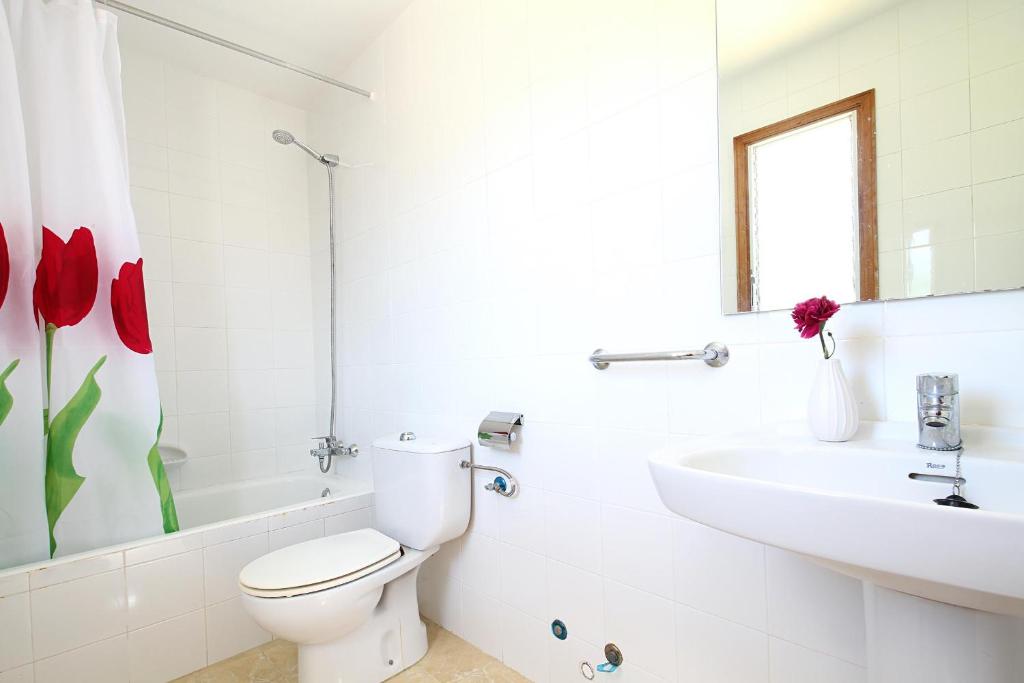 A bathroom at Villa Animeta