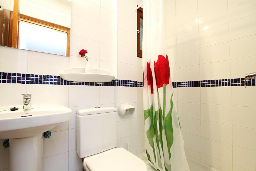 A bathroom at Villa Animeta