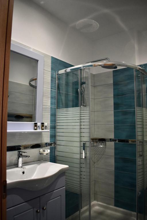 Koupelna v ubytování Minoa Hotel