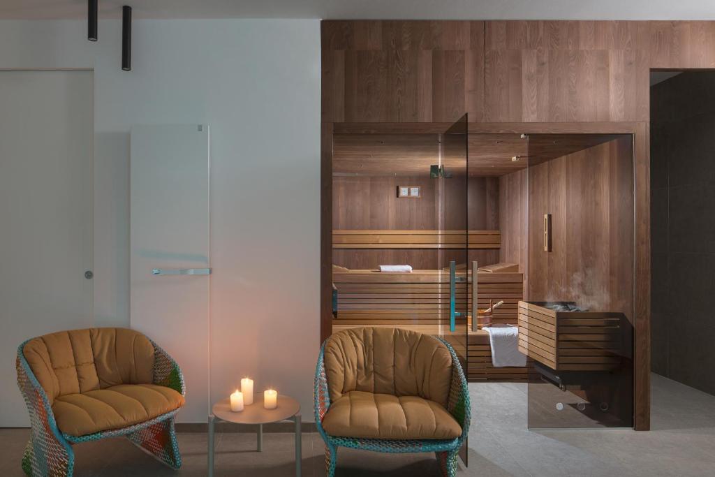 Posedenie v ubytovaní Design Villa Noble with Spa