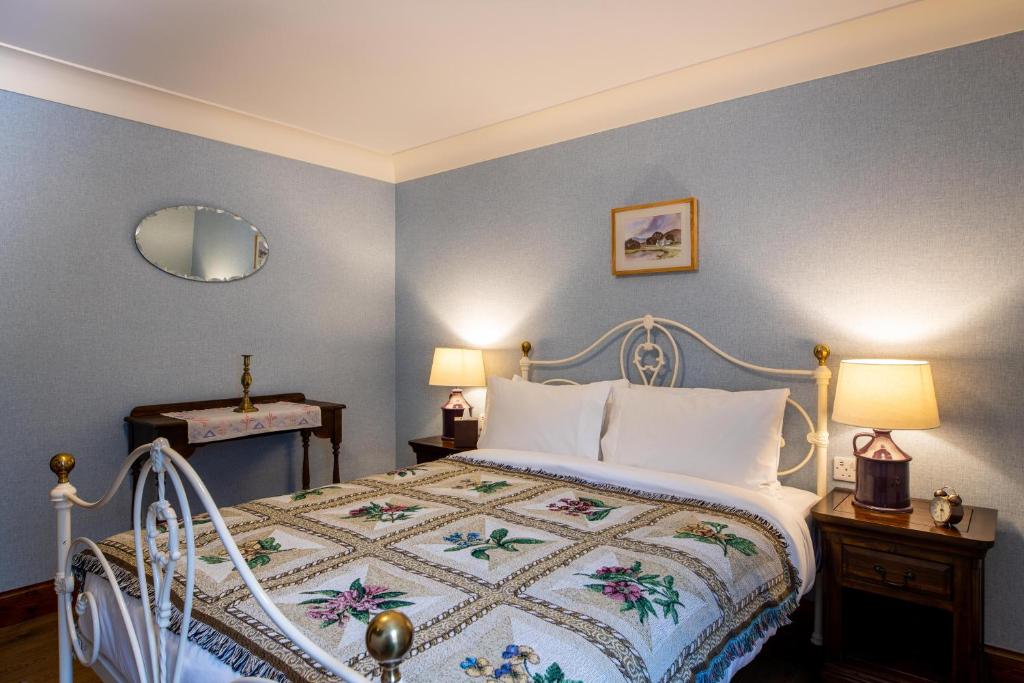 The Whispering Pine Lodge - 