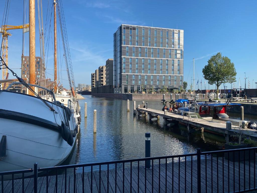 Four Elements Hotel Amsterdam, Juni 2020