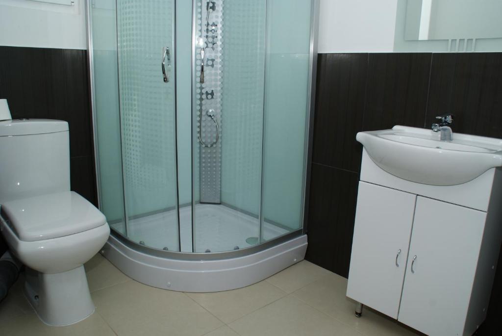 Koupelna v ubytování Hotel Otopeni