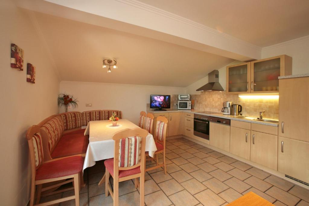 Kuchyňa alebo kuchynka v ubytovaní Appartement Perfeller