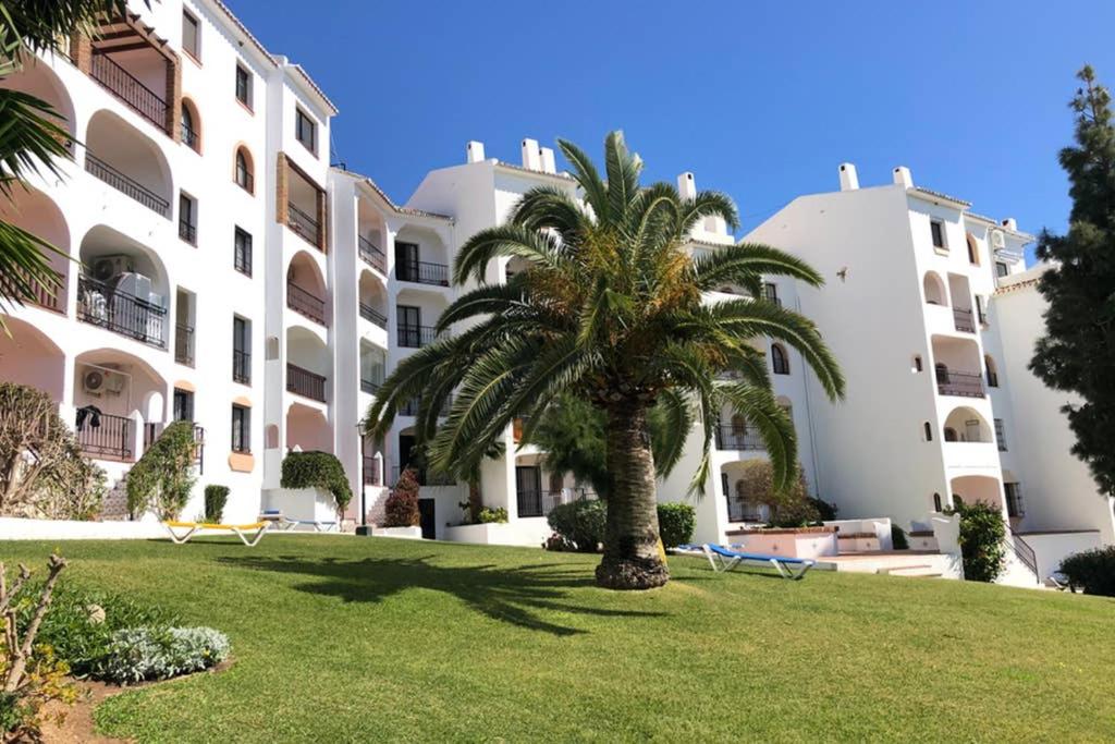 Luxury Modern Apartment by the Beach, Málaga – Updated 2022 ...