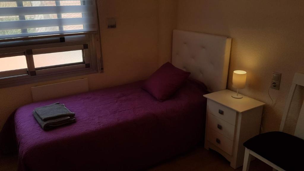 Posteľ alebo postele v izbe v ubytovaní Apartamento con tres dormitorios Vista Mar
