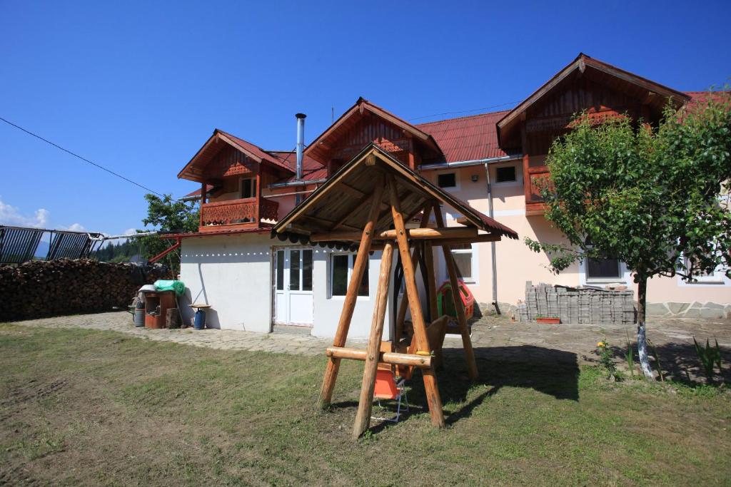 Herní místnost nebo prostor pro děti v ubytování Pensiunea Paradiso