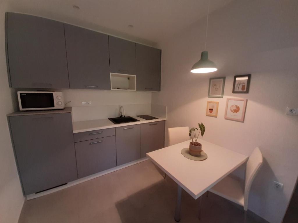 Fotografie z fotogalerie ubytování LOVELY GROUNDFLOOR APARTMENT v destinaci Bale
