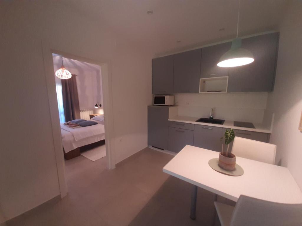 Fotografie z fotogalerie ubytování LOVELY GROUNDFLOOR APARTMENT v destinaci Bale