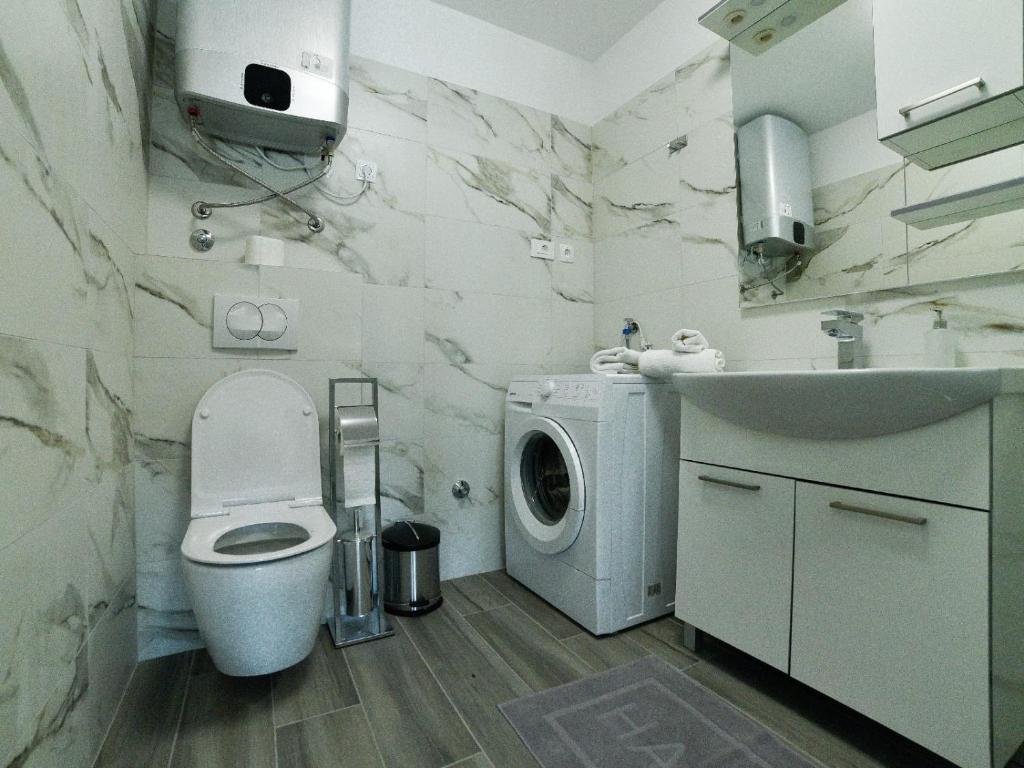 Kúpeľňa v ubytovaní Apartmani Antonia