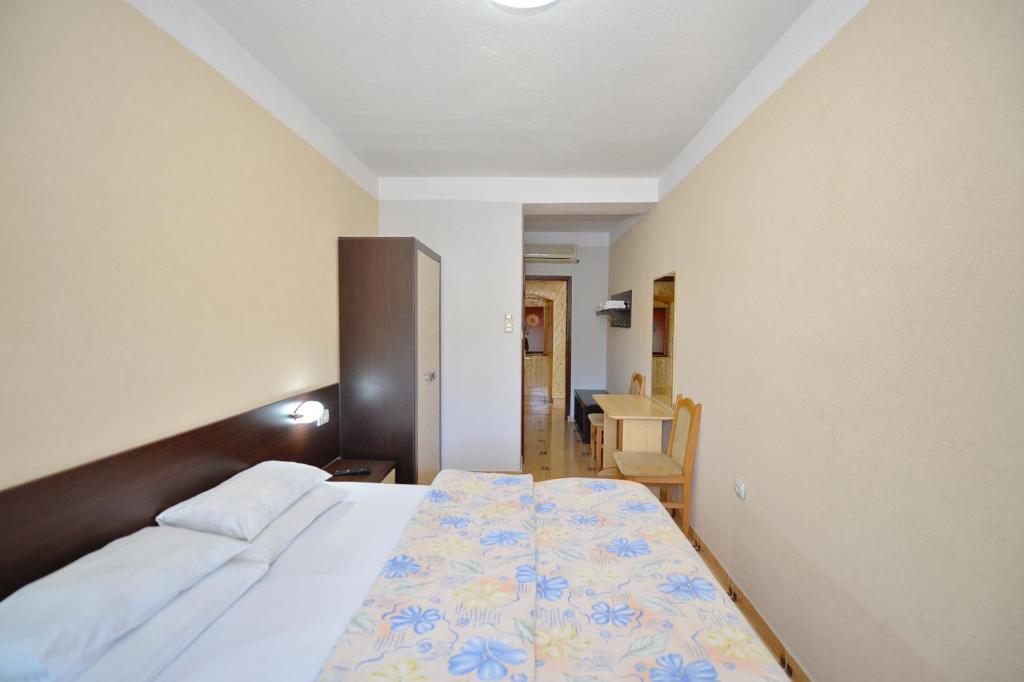 Cama ou camas em um quarto em Pana-Eustahije 253