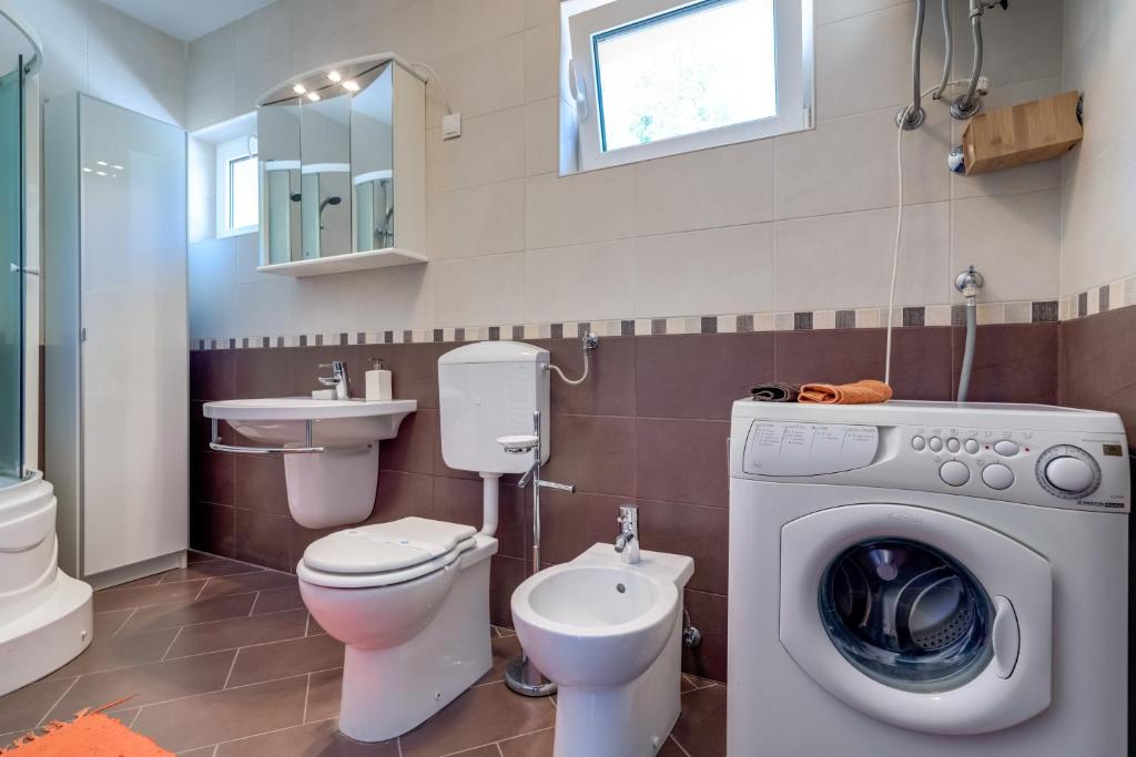Łazienka w obiekcie House ARIFRAGO