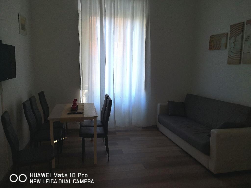 Część wypoczynkowa w obiekcie Trastevere four seasons Glorioso